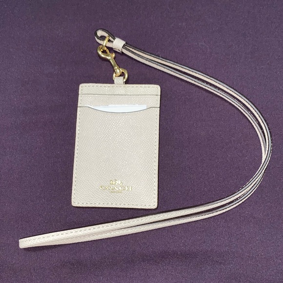 Coach Crossgrain Leather Lanyard Badge ID Holder - Picture 2 of 5